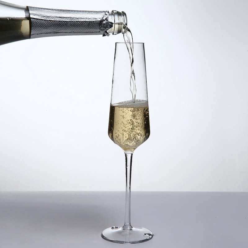 MICHLEY Unbreakable Champagne  – Wine Or Beer recenzja i cena